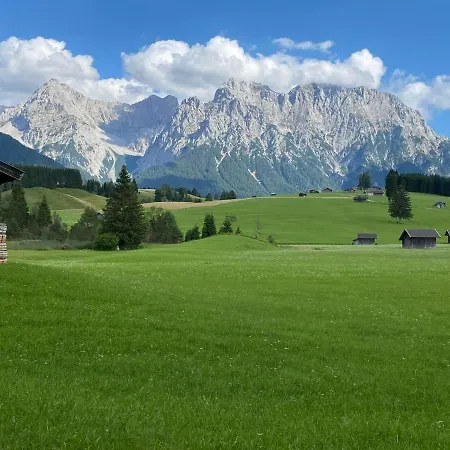 Evelyn - Haus Karwendel, * Mittenwald